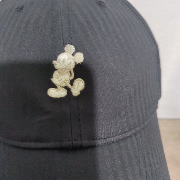 Nike Mickey Mouse Authentic Disney Featherlight Dri-Fit Run OSFA Black Hat Cap - Picture 2 of 9